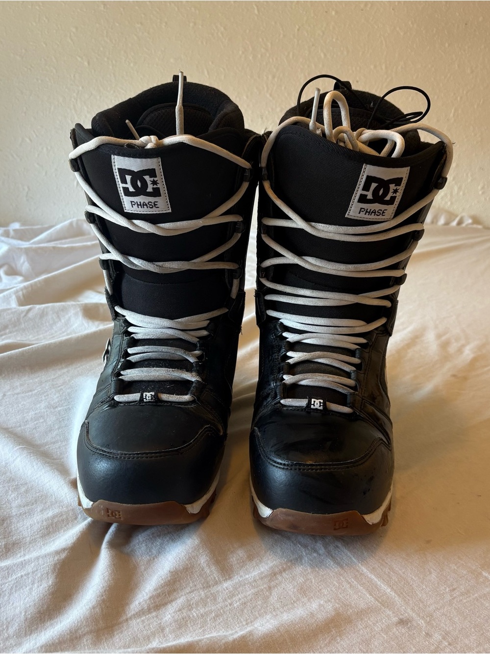 DC Black Snowboard Boots with White Laces